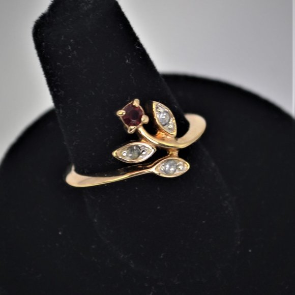 1982 Vintage Avon Spray Cocktail Rhinestone Ring Size 7 - Picture 6 of 14